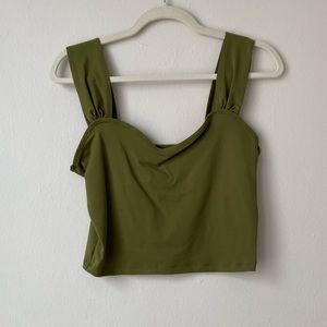 Abercrombie crop top size M. Never worn